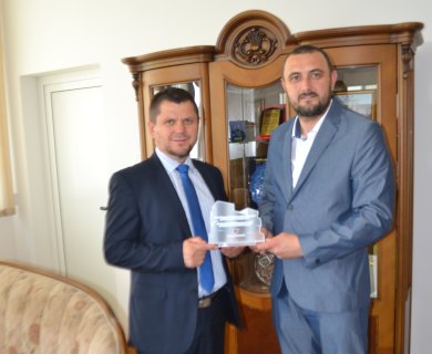 Predstavnik Udruženja „Srce za djecu koja boluju od raka u FBiH“ posjetio Vakufsku direkciju
