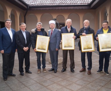 Muftija zenički dodijelio vakufname zeničkim vakifima