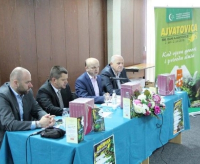 U Jajcu promovirano djelo “Bosanske vakufname”