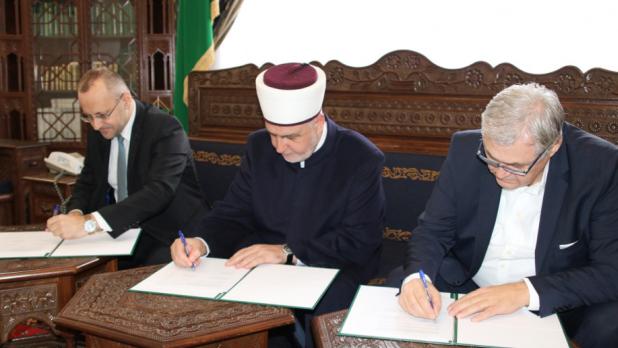 Arhivska građa Centra za mir i multietničku saradnju iz Mostara ostavljena u vakuf Islamskoj zajednici