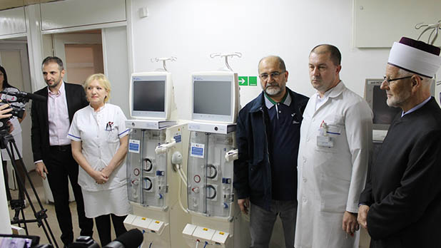 Uručena dva aparata za hemodijalizu Univerzitetskom kliničkom centru Tuzla