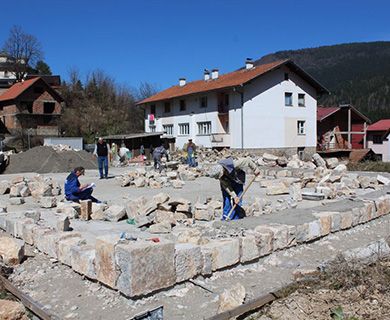 Sa svakim kamenim blokom vraćenim na njegovo mjesto vraća se i dio duše Čajniča