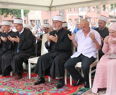 Zenica: Svečano otvorena džamija "Bosna"