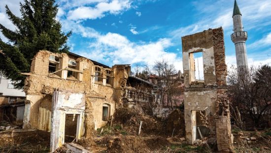 Prva bosanska bolnica: Ruina u blatu