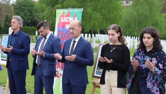 Otvorena izložba slika "Obnovljene bratunačke džamije"