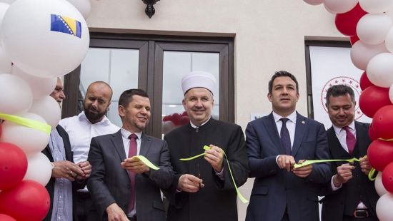 "Dani vakufa": U Han Ploči u Kiseljaku svečano otvoren vakufsko-poslovni objekat "Divanhana"