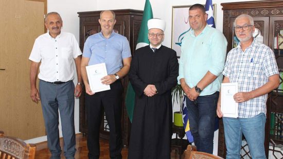 Potpisan Ugovor za obnovu džamije Muje Kotezlije, stare više od 500 godina