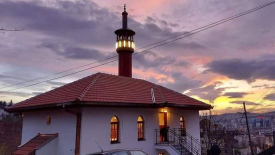 Sarajevo: Proučen mevlud u džamiji u Gornjim Kovačićima, sutra svečano otvorenje