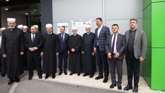 Dani vakufa: Svečano otvoren Vakufski tržni centar u Sanskom Mostu