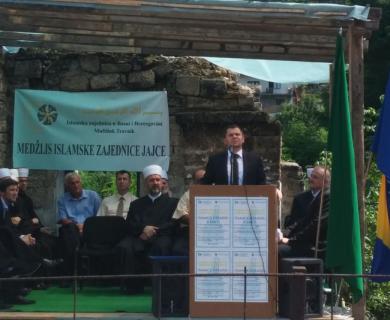 Postavljen kamen temeljac za obnovu-izgradnju Šamića džamije u Jajcu