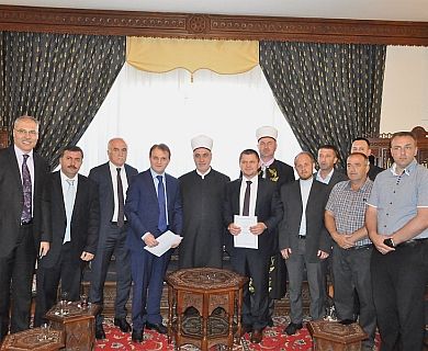Potpisan protokol o obnovi džamije u Čajniču i Medrese u Bosanskoj Gradišci
