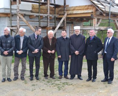 U Bosanskoj Krupi održana tribina „Reis Džemaludin ef. Čaušević i njegov odnos prema vakufu“