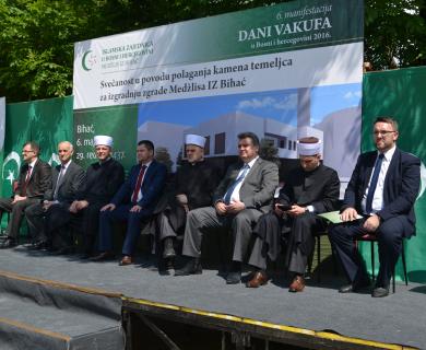 Položen kamen temeljac za izgradnju vakufske administrativne-poslovne zgrade Medžlisa IZ Bihać