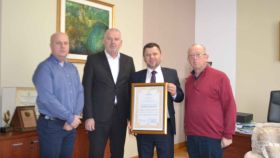 Poštovanje, zahvalnost i priznanje za zajedničke godine rada