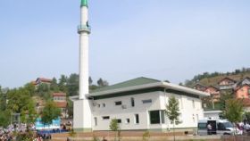Svečano otvorena džamija u Podlugovima